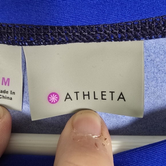 NWOT ATHLETA Blue,Black &White Striped Crop Top Rashguard UPF 50+Sz M TOP ONLY - Picture 7 of 13